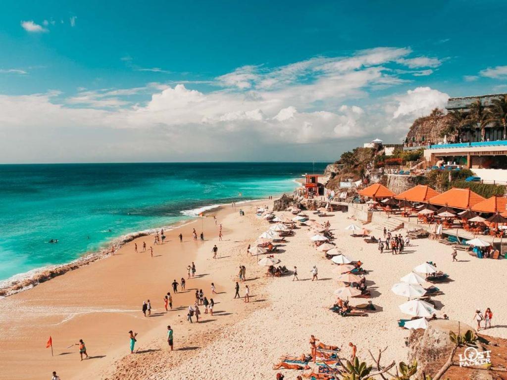 New Kuta Hotel Uluwatu Екстериор снимка